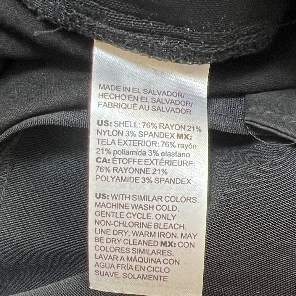 Chico’s Black Women's Shorts - Picture 4 of 6